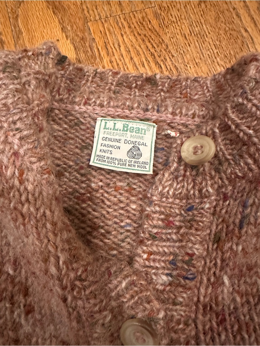 Vintage Speckled Cable-Knit 100% wool Button Cardigan Sweater - Picture 2 of 4